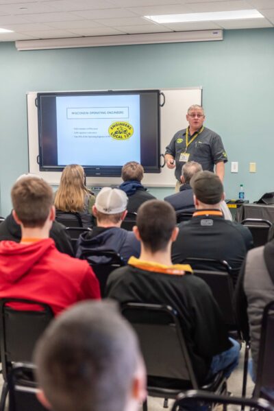 engineer explaining to students